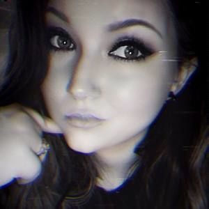 Meet your Posher, Tessa